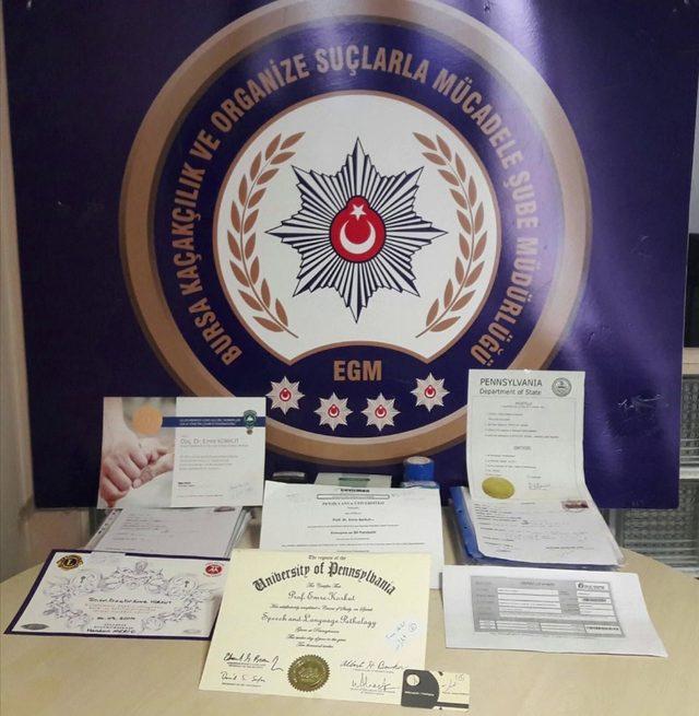 Bursa'da lise mezunu sahte profesöre gözaltı