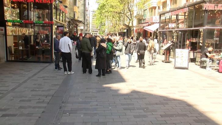 Taksim’de depremi hissedenler Gezi Parkı’na akın etti G2