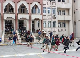 6.2'lik deprem sonrası Bakan Yusuf Tekin'den açıklama geldi! İşte okullar tatil olacak mı sorusunun cevabı...