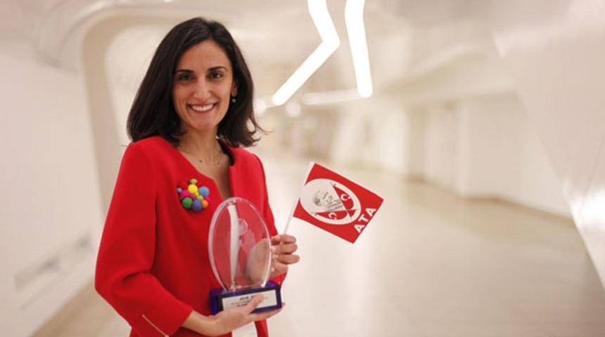 Cilt kanserini 10 saniyede teşhis etmemizi sağlayan T&uuml;rk bilim insanı Canan Dağdeviren'le tanışın!