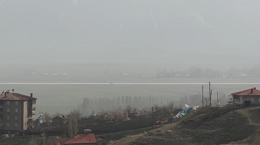 Yüksekova’da toz bulutu