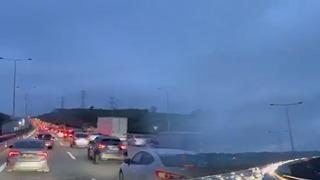 İstanbul'daki depremler paniğe yol açtı! Kenti terk ettiler, yoğun araç trafiği