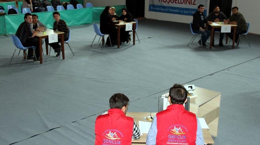 Gen&ccedil;ler arası bilgi yarışması yapıldı