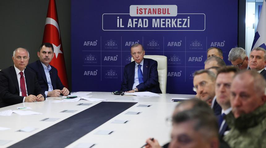  İstanbul AFAD'daki kriz merkezinde toplantı! Cumhurbaşkanı Erdoğan: "Vatandaşlarımız müsterih olsun"