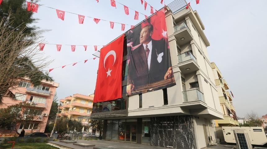 Sel&ccedil;uk K&uuml;t&uuml;phane ve Sosyal Etkinlik Merkezi a&ccedil;ıldı