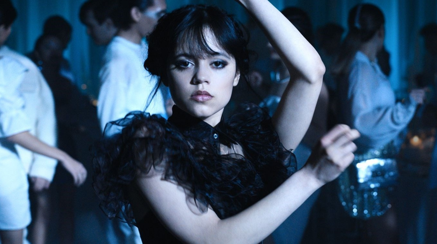 Netflix'in Wednesday efsanesi geri dönüyor! Yayın tarihi belli oldu! 