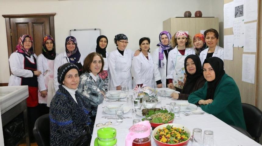 D&uuml;zce Belediyesi meslek edindirme kursları başladı