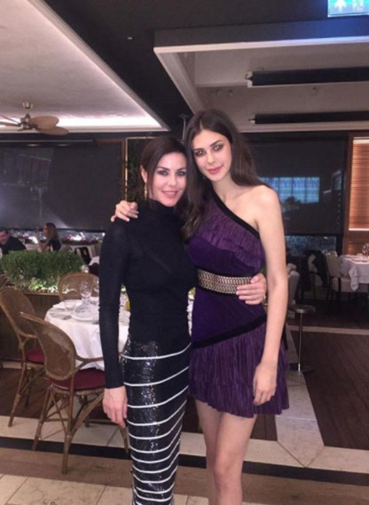 Anne-kız geceye damga vurdular G4