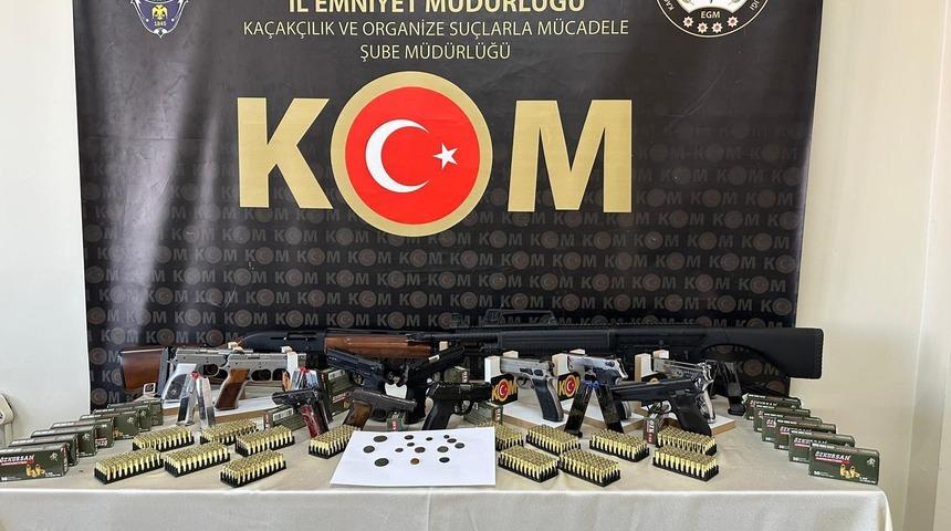 Sivas merkezli silah kaçakçılığı operasyonu! 18 şüpheli yakalandı