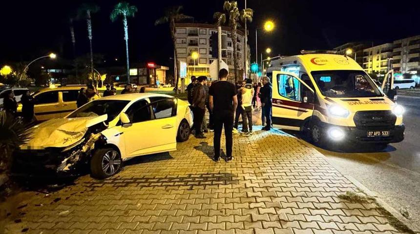 Antalya'da kaza! 2'si çocuk 4 yaralı