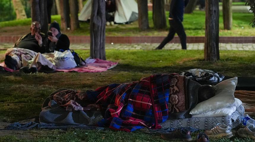İstanbul depreminden sonra vatandaş can fırsatçı para derdinde! Saatler içinde peş peşe zam yaptılar