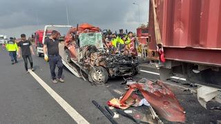 Osmaniye'de tıra çarpan cipteki sürücü hayatını kaybetti