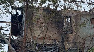 Cenazeye giden ailenin evi alevlere teslim oldu