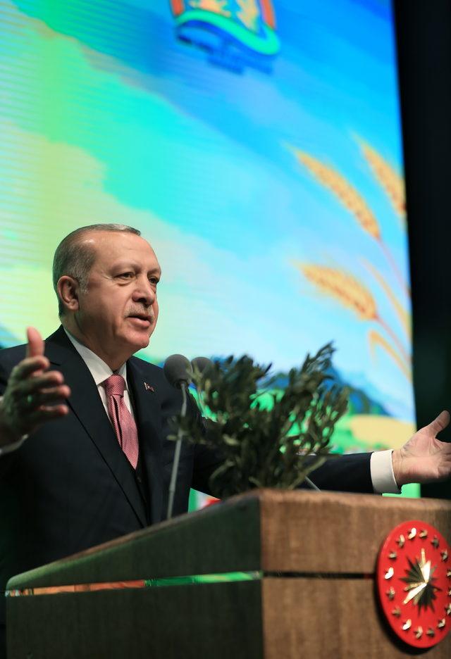 Erdoğan: Şubat 2018'den itibaren çiftçilerin mazot maliyetinin yarısını biz ödemeye başlayacağız