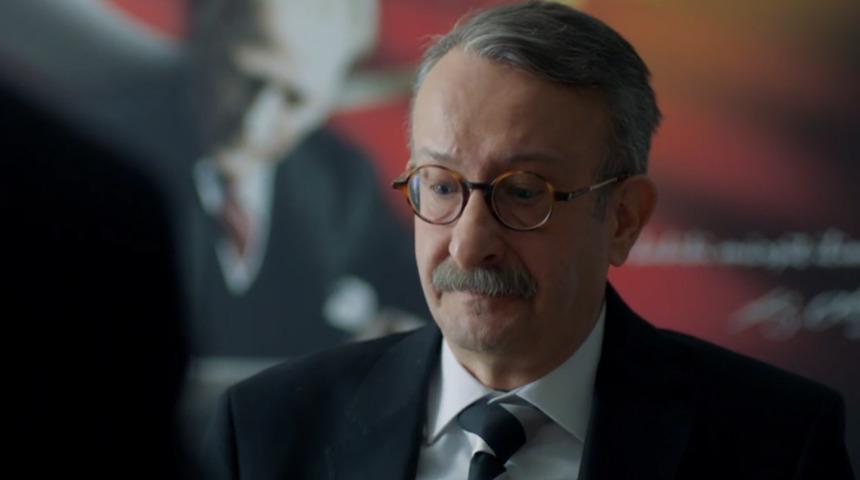 Günlerdir yoğun bakımda olan usta oyuncudan üzen haber! Naşit Özcan'ın sağlık durumu