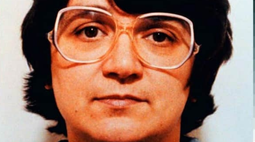 Ünlü seri katilin hapishanede kullandığı iç çamaşırları satıldı! Müzede sergilemek için bakın ne kadar ödediler