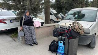 Depremden kaçıp İstanbul'a sığınan afetzedeler korkuyla memleketlerine dönmeye başladılar