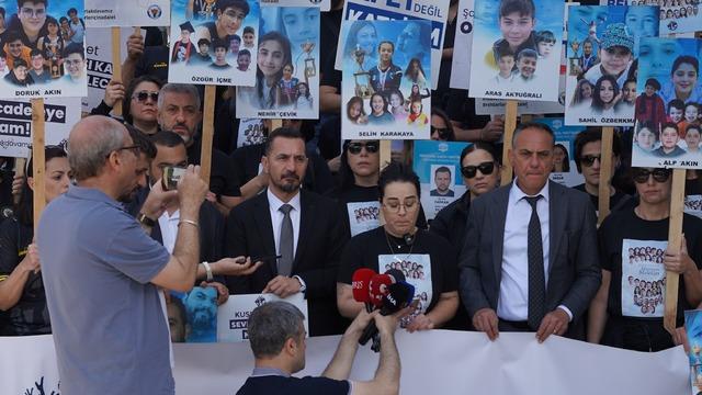 Depremde 72 kişi hayatını kaybetmişti! Grand İsias Hotel'e ilişkin 6 kamu görevlisi hakim karşısında