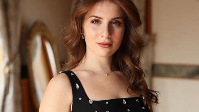 Sihirli Annem'in Çilek'i Zeynep Özkaya pilot sevgilisiyle evleniyor! Adalar manzaralı lüks siteden ev tuttu! Fiyatı dudak uçuklattı 