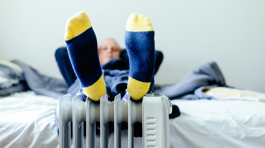 Bazı insanların ayakları neden sürekli üşür? İşte nedeni ve çözümleri