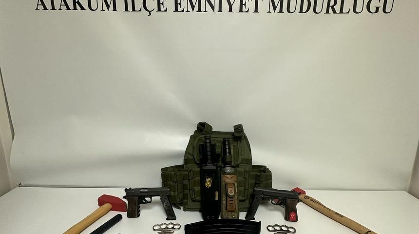 Samsun'da düzenlenen operasyonda çelik yelek, silah ve mühimmat ele geçirildi