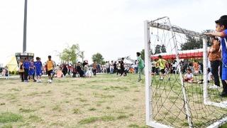 Osmaniye’de uçurtmalar gökyüzünü renklendirdi