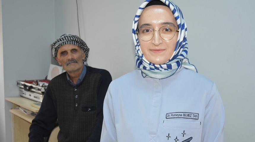 Van'da görme kaybı yaşayan 64 yaşındaki hastaya kornea nakli yapıldı