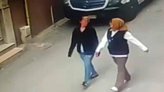 Evlere giren kadın hırsızlar polisten kaçamadı