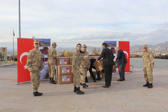 Vanlı kadınlardan Mehmetçik’e ’sıcak’ destek