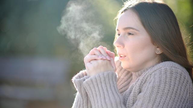 Neden üşüdüğümüzde titreriz? İnsan vücudunun ısınma mekanizması