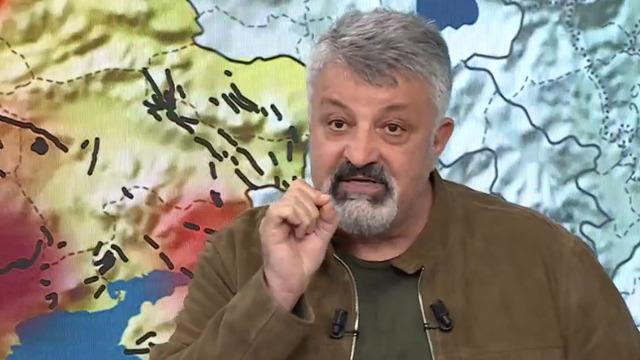 İstanbul'dan sonra Erzincan'ı işaret etti! Eli kulağında diyerek uyardı: 7'nin üzerinde deprem olacak
