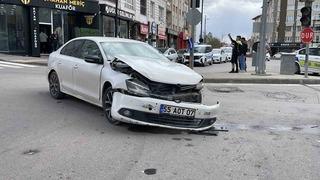 Sivas’ta araçlar çarpıştı, bir kişi yaralandı