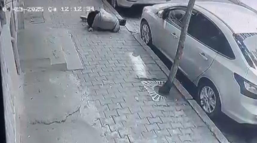 Depremde paniğe kapılıp camdan atladı!