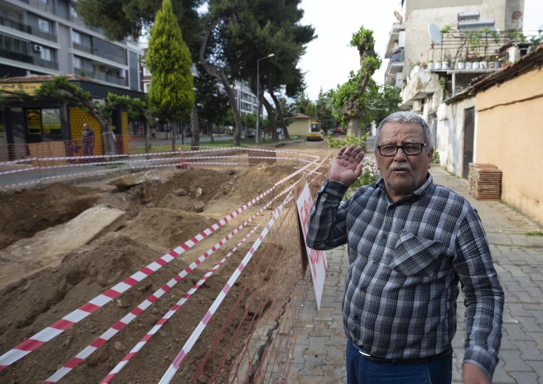 AA-20250425-37751848-37751846-AYDINDA_YOL_YENILEME_CALISMASINDA_INSAN_KEMIKLERI_BULUNDU