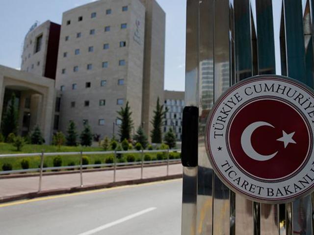 Bakanlık açıkladı: 'Kurasız hac' vaadi olan reklamlara para cezası! 