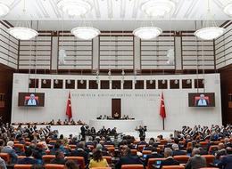 Memur alımlarına yeni düzenleme geliyor, AK Parti Meclis'e sundu! Yaş sınırlaması, yarışma sınavı, 3 yıl detayı...