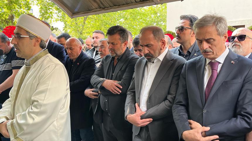 Kalp krizi geçirmişti! Bülent Uygun'un kızı Almina Tude, son yolculuğuna uğurlandı