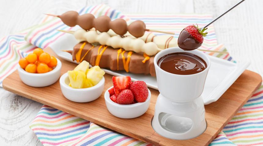 Evde fondü nasıl yapılır? Fondü yapmanın en pratik ve akışkan tarifi: Sıcacık ve eğlenceli bir lezzet...