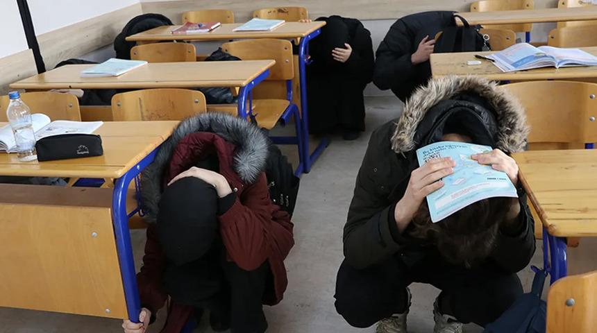 Deprem sonrası eğitime ara verilmişti... İl Milli Eğitim Müdürlüğü duyurdu: İstanbul'da pazartesi ilk ders değişti