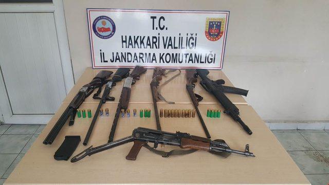 Hakkari'de göçmen kaçakçılarına operasyon: 7 gözaltı