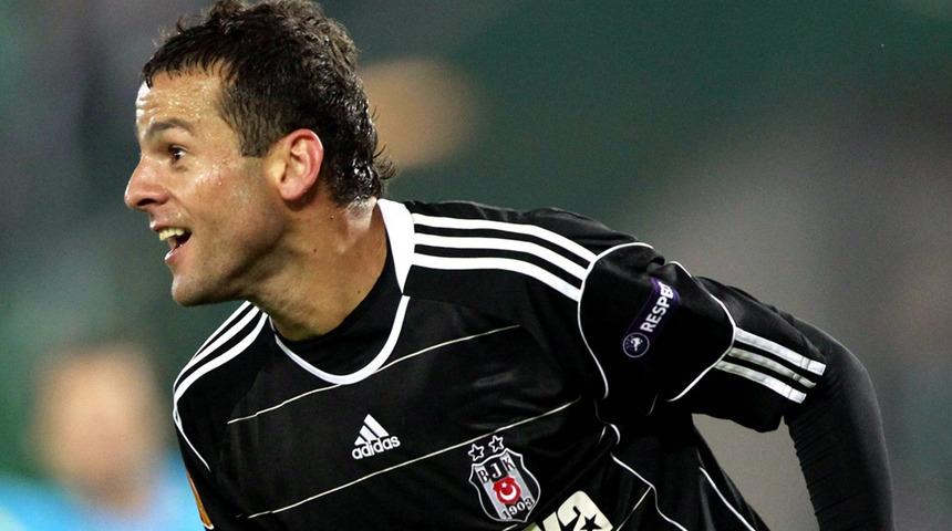 Beşiktaş'ın efsane golcülerinden Bobo Fenerbahçe derbisi öncesi konuştu! Galibiyet formülünü söyledi...