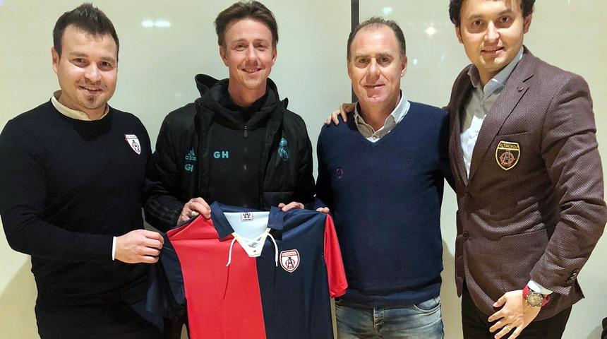 Altınordu Guti ile buluştu