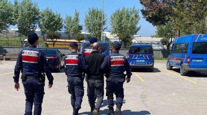 Yalova'da 10 yıl hapis cezası bulunan h&uuml;k&uuml;ml&uuml; yakalandı