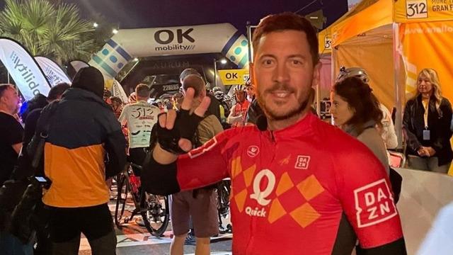 Hazard 225 kilometre bisiklet sürdü!