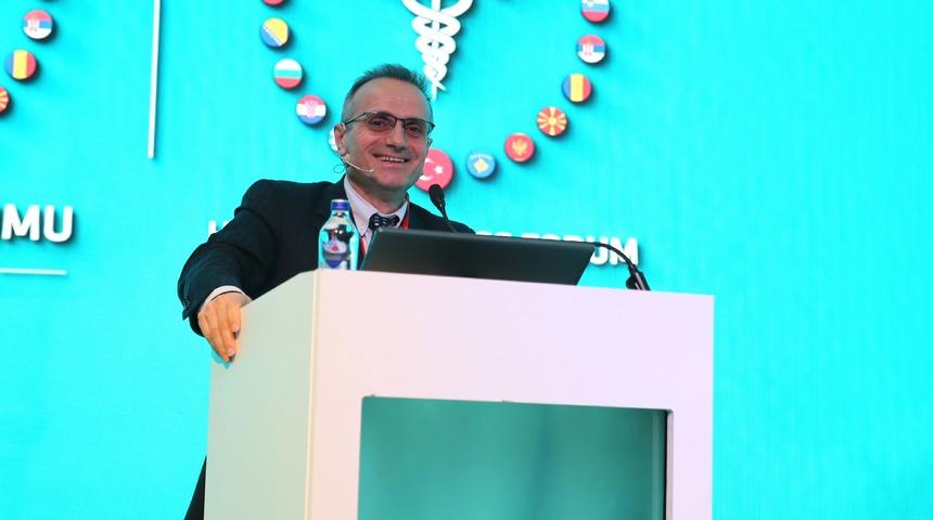 Türk ilaç sanayi sektörü kutu bazında ülkede kullanılan ilaçların yüzde 90'ını üretiyor