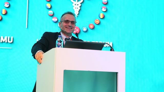 Türk ilaç sanayi sektörü kutu bazında ülkede kullanılan ilaçların yüzde 90'ını üretiyor