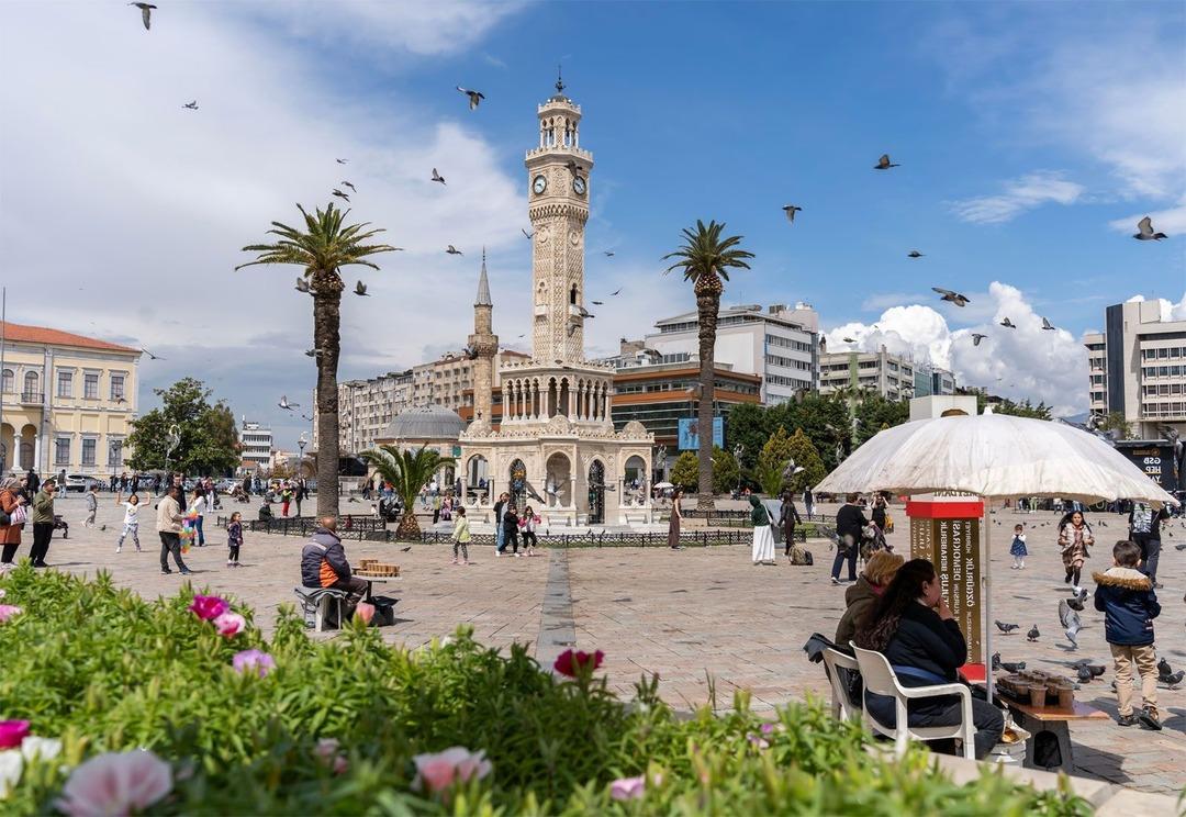 Clock-tower-Izmir-Turkey