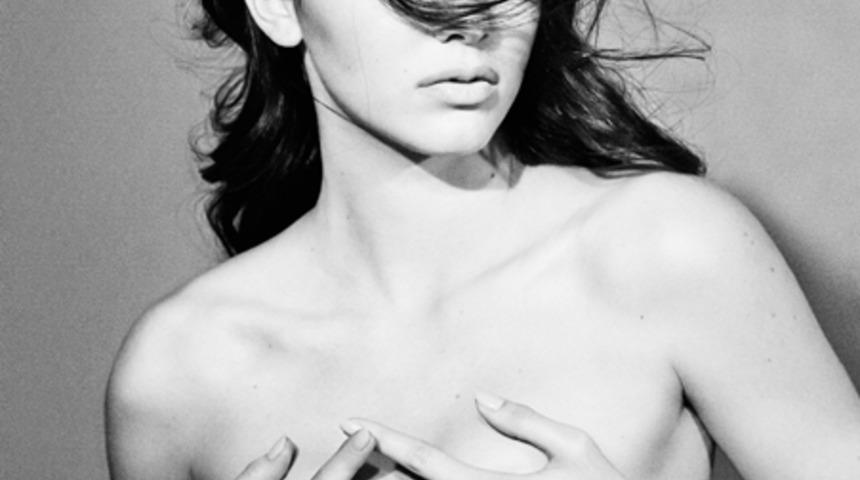 Kendall Jenner Interview dergisine poz verdi