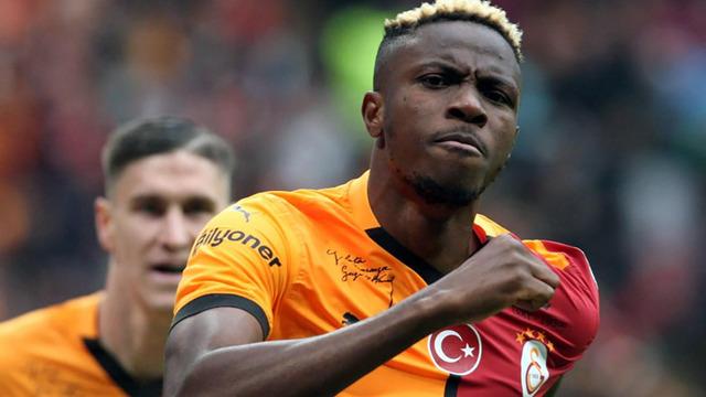 Osimhen rekorları teker teker kırmaya başladı! 1 gol daha atması durumunda tarihe geçecek
