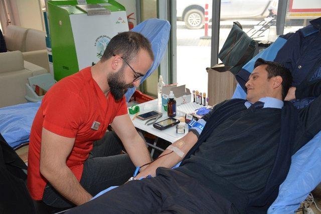 Efeler Belediyesi’nden Kızılay’a 36 ünite kan bağışı